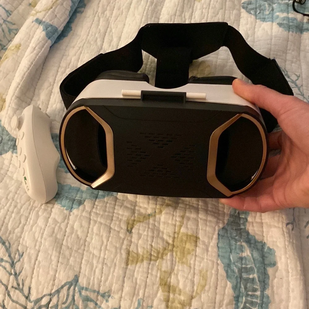 Virtual Reality Headset